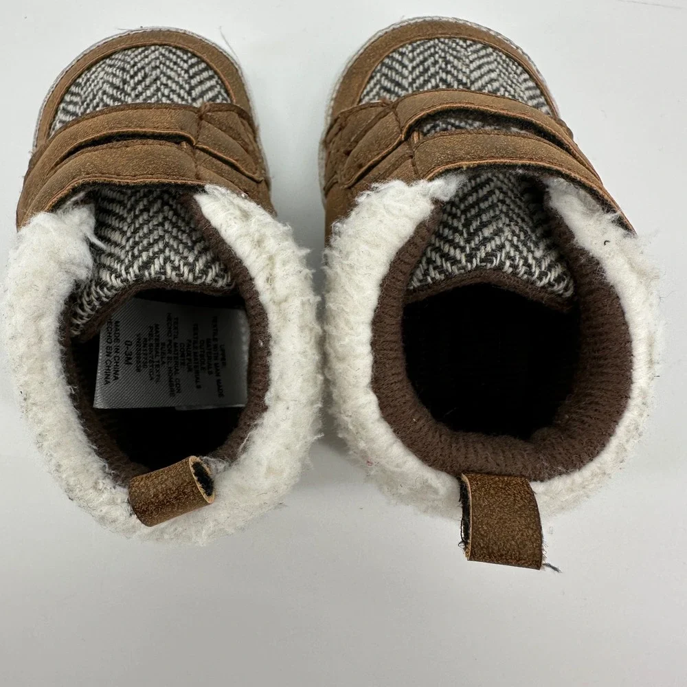 Cat & Jack Baby Boy Sherpa Lined Sneaker Boots Brown Herringbone Size 0-3M NWOT